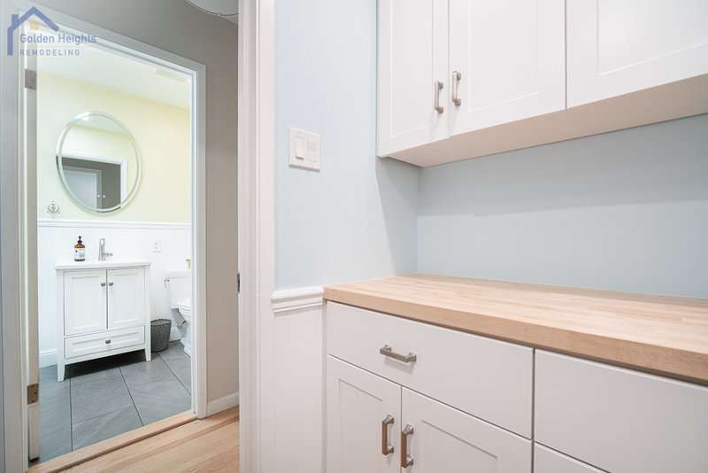 Modern Bathroom Vanity & Cabinet